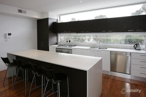 Property photo of 4/58 Bateman Road Kensington VIC 3031