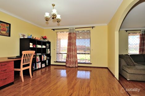 Property photo of 26 Strutt Way Noranda WA 6062