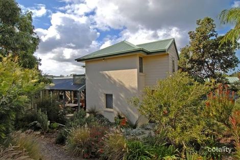 Property photo of 23 Old Geelong Road Point Lonsdale VIC 3225