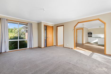 Property photo of 11 Walker Drive Drouin VIC 3818