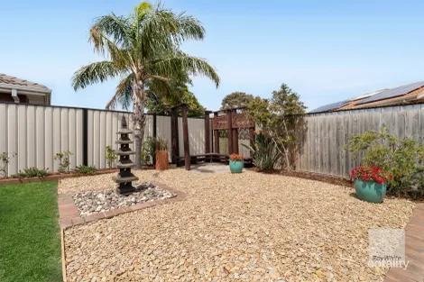 Property photo of 19 Bellbird Avenue Taylors Lakes VIC 3038