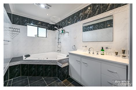 318 Shields Ave, Frenchville, QLD 4701