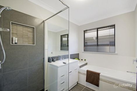 Property photo of 3 Gilling Court Bushland Beach QLD 4818