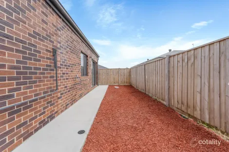 Property photo of 11 Waratah Street Beveridge VIC 3753