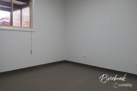Property photo of 21 Lincoln Road Georges Hall NSW 2198
