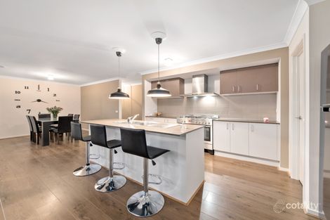 Property photo of 4 Chancellor Drive Cranbourne West VIC 3977