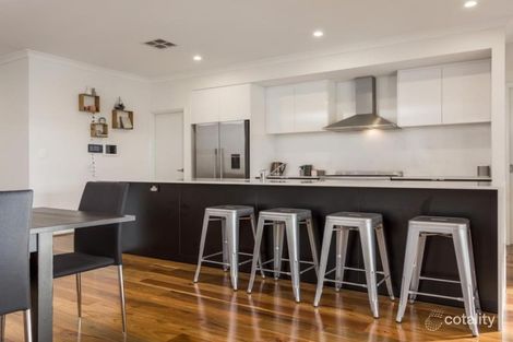 5 Wallangarra Rd, Carramar, WA 6031