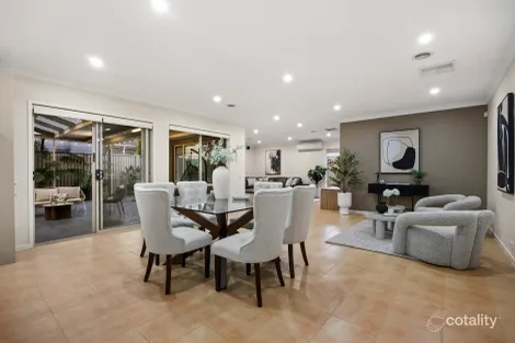 Property photo of 13 Summerhill Drive Hillside VIC 3037