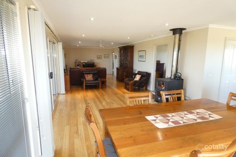 Property photo of 12 Lyrebird Lane Bruthen VIC 3885