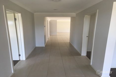 Property photo of 48 Stoke Circuit Wollert VIC 3750