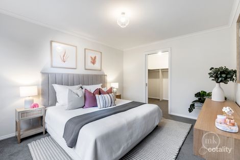 Property photo of 1/98 Mountain View Road Montmorency VIC 3094