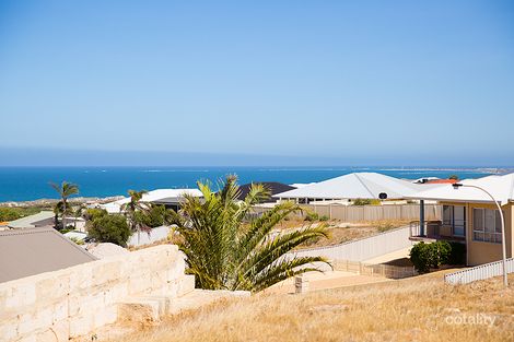 25 Pelican Rise, Wandina, WA 6530