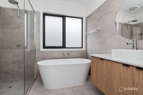 Property photo of 48 Cambridge Road Kilsyth VIC 3137