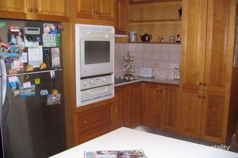 Property photo of 6 Rory Court Werribee VIC 3030