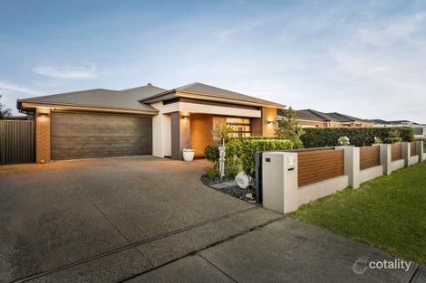 Property photo of 11 Diamond Drive Koo Wee Rup VIC 3981