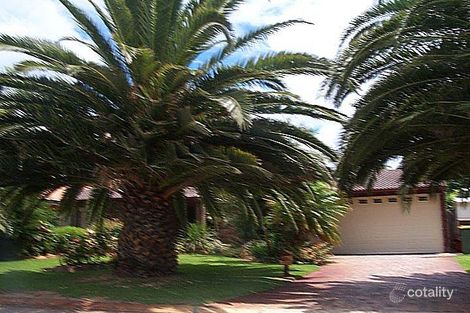 83 Oaklands Ave, Halls Head, WA 6210