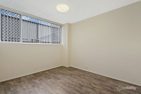 Property photo of 1/183 Nursery Road Holland Park West QLD 4121