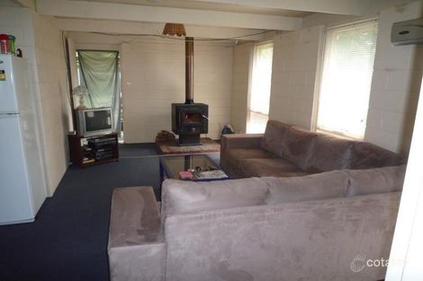 Property photo of 7 Main Road Seaspray VIC 3851