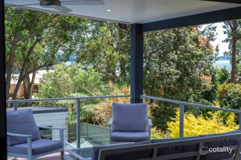 Property photo of 50 King Albert Avenue Tanilba Bay NSW 2319