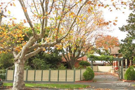 Property photo of 32 Highbury Grove Kew VIC 3101