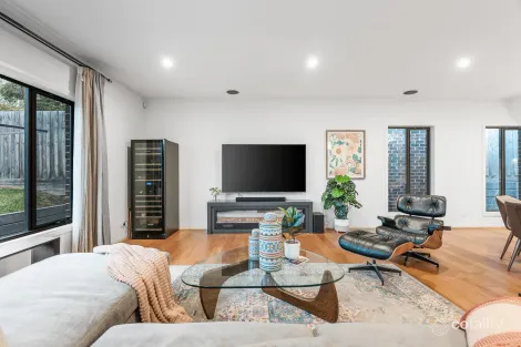 Property photo of 30 Burroughs Road Balwyn VIC 3103