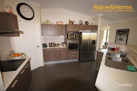 Property photo of 68 Lennox Circuit Pottsville NSW 2489