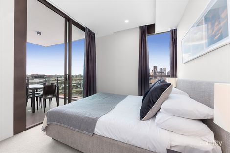 Property photo of 1605/2-4 Edmondstone Street South Brisbane QLD 4101