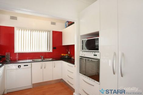 6 Clement St, Guildford, NSW 2161