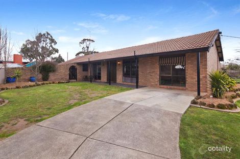 17 Warrina Dr, Delacombe, VIC 3356