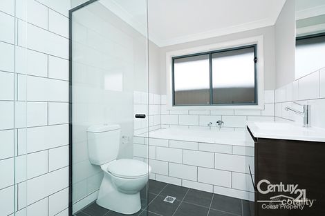 Property photo of 10 Eleanor Close Hamlyn Terrace NSW 2259