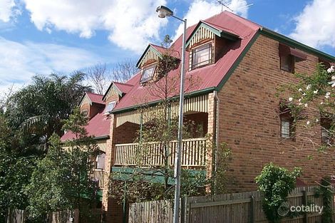 Property photo of 43 Robert Street Spring Hill QLD 4000