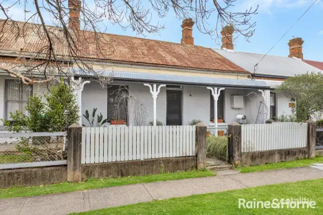107 Seymour St, Bathurst, NSW 2795