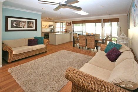 Property photo of 8 Dewey Place St Helens Park NSW 2560