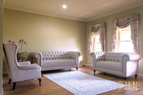 Property photo of 10 Newminster Way Point Cook VIC 3030