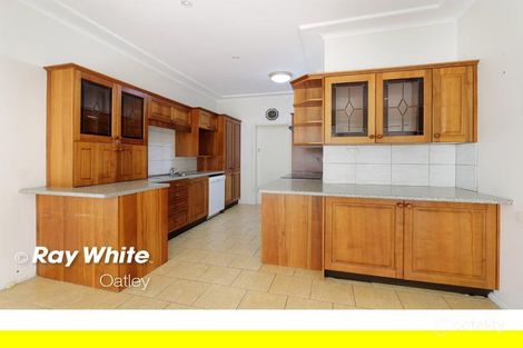 Property photo of 15 Orana Crescent Peakhurst Heights NSW 2210