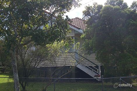 18 Layard St, Holland Park, QLD 4121