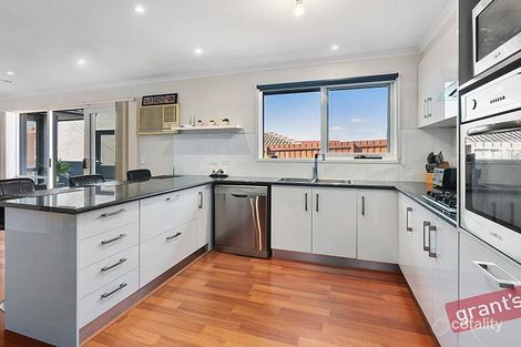 Property photo of 19 Marson Crescent Hallam VIC 3803