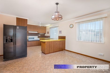 Property photo of 8 Ford Avenue Newborough VIC 3825