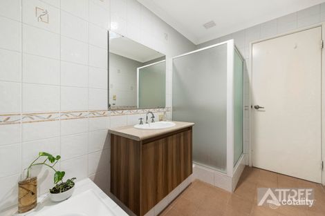 Property photo of 12 Cheltenham Approach Harrisdale WA 6112