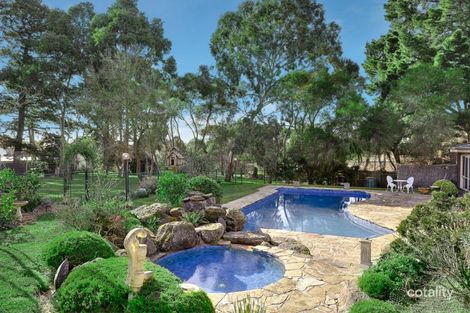 Property photo of 11 Garden Road Donvale VIC 3111