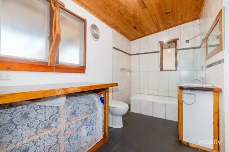 Property photo of 28 Bateman Street Northampton WA 6535