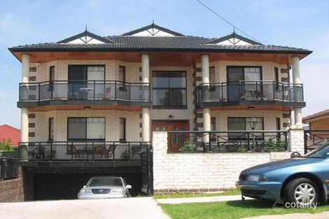 2 Earl St, Merrylands, NSW 2160