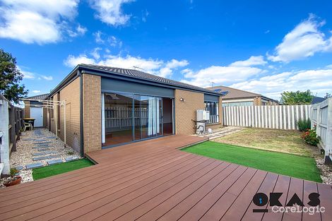 Property photo of 102 Duncombe Park Way Deer Park VIC 3023