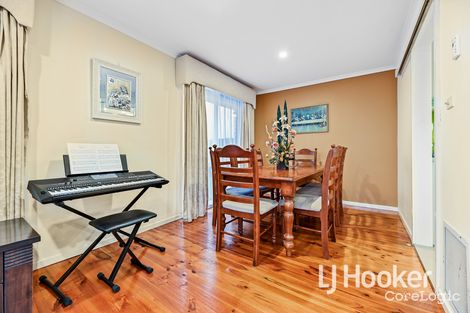 Property photo of 43 Thomas Mitchell Drive Endeavour Hills VIC 3802