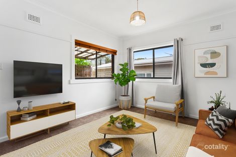 68 Veterans Pde, Wheeler Heights, NSW 2097