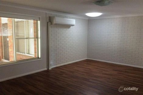 Property photo of 3/5 Willis Place Forbes NSW 2871