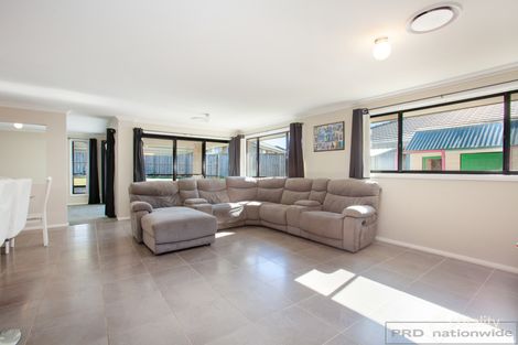 Property photo of 49 Redgum Circuit Aberglasslyn NSW 2320