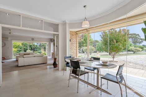 40 Wattlebury Rd, Victor Harbor, SA 5211