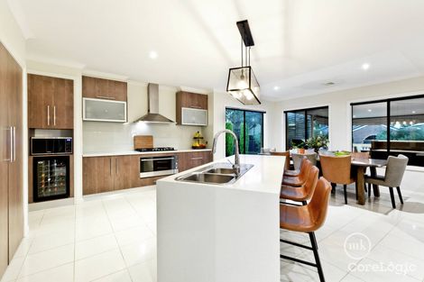 Property photo of 7 Raphael Rise South Morang VIC 3752