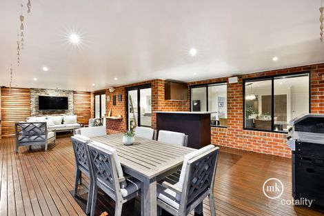 Property photo of 7 Raphael Rise South Morang VIC 3752